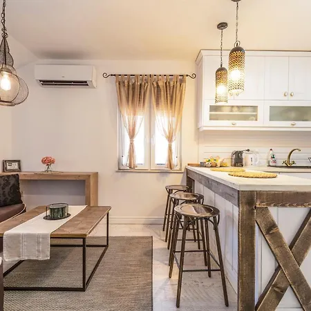 Stylish 1Bd Flat With A Terrace Near The Centre Of Plovdiv By Flat Mаnager Apartment Exterior photo